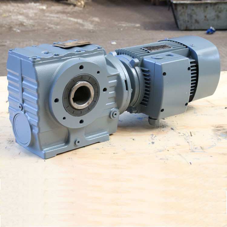 四大系列减速机 SA47斜齿轮蜗杆减速电机 安装形式多样