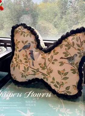 新中级式风蝴蝶抱枕护腰靠垫复古风氛高围PTO感靠枕腰感沙发造型