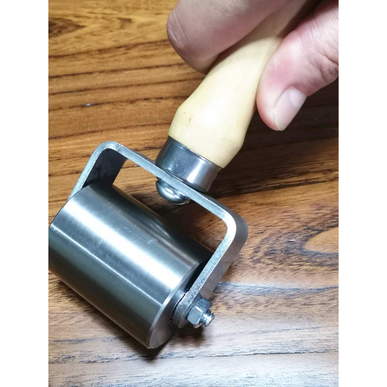 不锈钢压轮双轴承实心压辊防水卷材皮革压边铁滚轮自粘贴纸排气泡