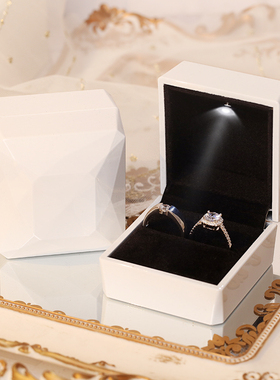 结婚活口对戒奢华方形仿真钻戒男女一对开口可调节求婚戒指带灯盒