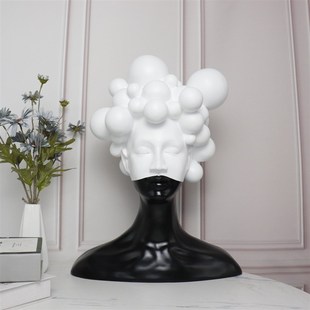简约现代样板房玄关女神头上泡泡人物雕塑摆件酒柜女孩家居装饰品
