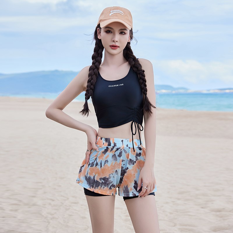 新款泳衣女分体三件套大码保守遮肚显瘦平角长袖温泉泳装学生运动