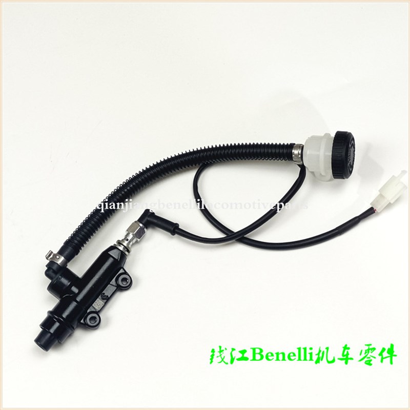 适用黄龙BJ300GS-3/302S追350/QJ3J50-13后油泵体组件后刹车上泵