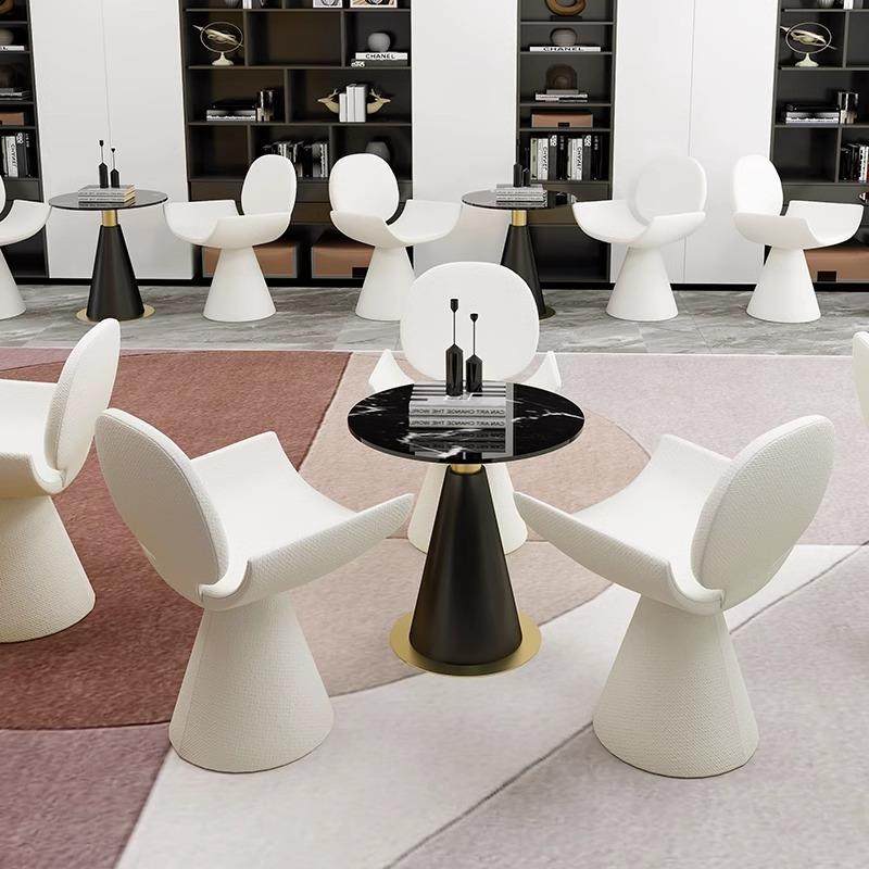 意式轻奢简约铁艺皮质单人餐椅售楼部酒店个性靠背洽谈实木接待椅