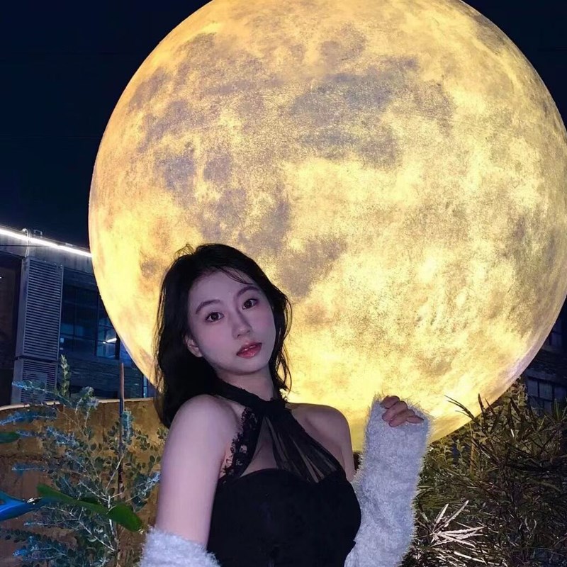 网红户外大型发光月球灯壁挂星球装饰模型玻璃钢雕塑花园民宿摆件
