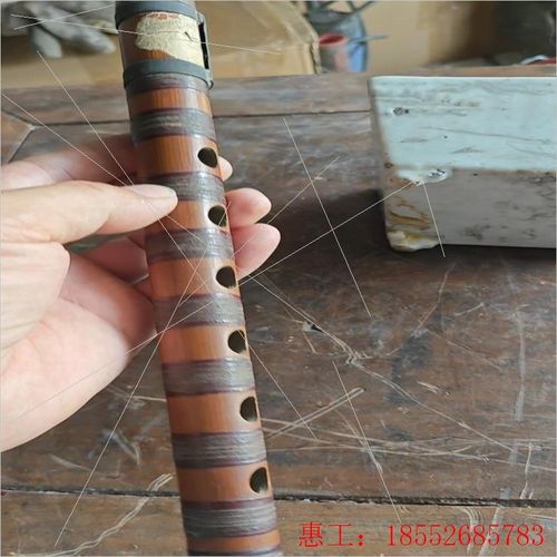 【询价】清代竹笛一根,品相非常好,原主人相当不一般!笛上铜件