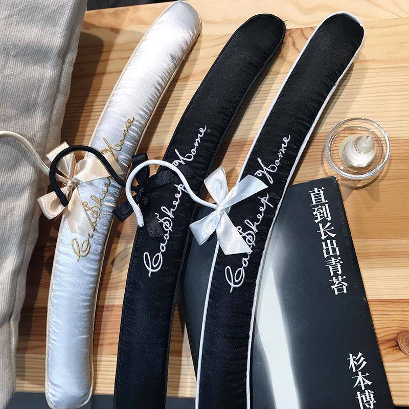 5YA1黑白分明F756S56T｜自包绸架缎海绵衣无痕不起欧式婚礼婚纱制