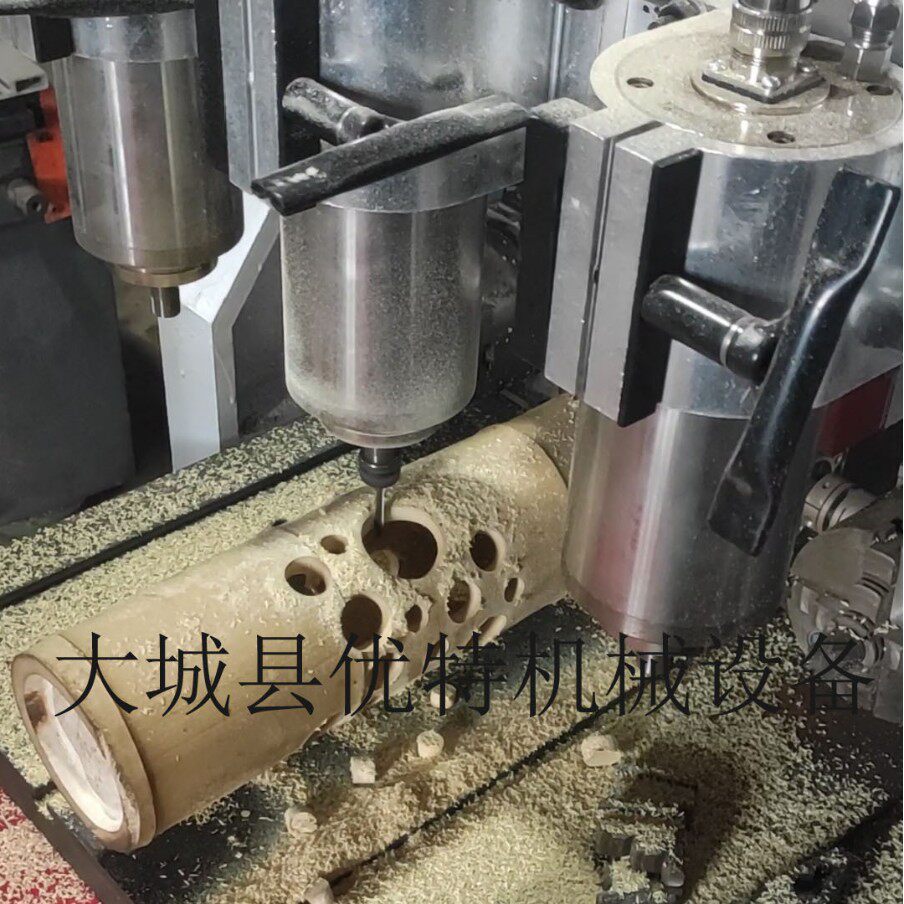 笔筒竹筒雕刻机唢呐乐器数控打孔机笔筒花插雕花机