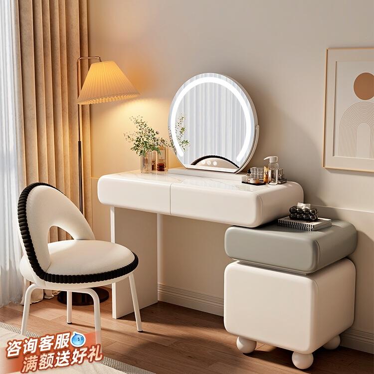 小户型梳妆台卧室2025新款奶油风现代简约化妆桌床头斗柜一体