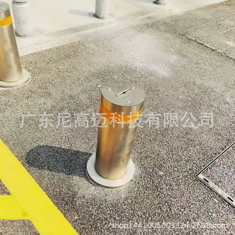 不锈钢可拆卸防撞柱商业大厦停车场隔离警示柱手动挪移车挡升降柱
