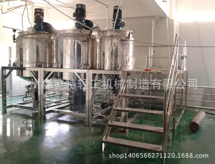 洗发水沐浴露护发素乳化搅拌罐1000L加热式乳化搅拌缸316乳化锅
