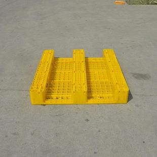 如顺黄色塑料托盘格111川字型网仓储物流中APT转1卡板叉地车牛