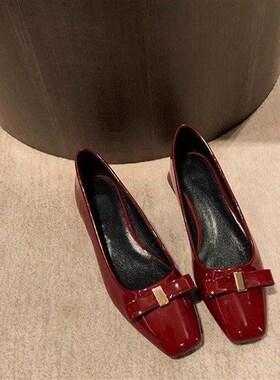 2025新款春夏方头蝴蝶结粗跟红色浅口豆豆鞋温R柔气质奶奶鞋单鞋