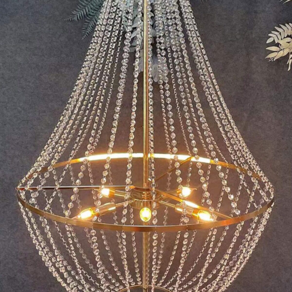 婚庆道具吊顶欧式水晶珠帘吊灯金色铁艺婚礼路引灯摄影装扮灯饰猫
