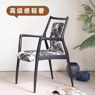 螳螂家用餐厅高端椅子轻奢中式靠背椅设计师款实木餐椅