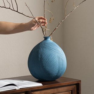 侘寂风玄关柜摆件客厅样板房斗柜陶瓷竖纹花瓶高级感艺术软装饰品