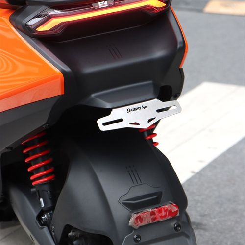 适用于极芯Ae5I Pro电动汽车后牌照托架向上固定一体车牌托架改装