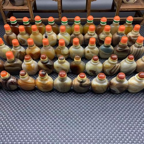 天然玛瑙鼻烟壶蒙古特色民间手工艺礼品把玩摆件蒙古祝寿回礼专用