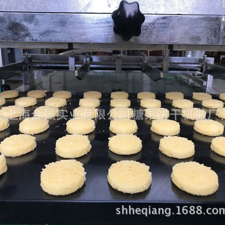 上海合强曲奇饼干机 钢丝切割饼干桃酥机 整盘蛋糕曲奇机厂家批发