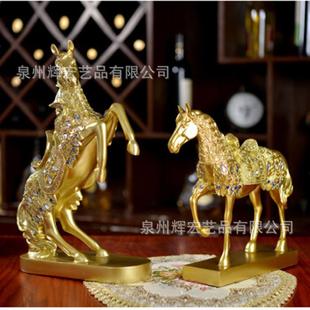 厂家直家销欧式色战马摆件居020金办公轻奢饰品生装肖马摆件工艺