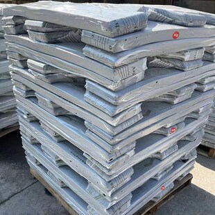 沥青瓦油毡瓦 隔热瓦 彩色别墅玻纤瓦 彩钢瓦 木屋屋顶防水自粘瓦