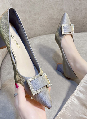 女士高跟鞋2021秋季新款韩版百C搭晚晚风温柔气质粗跟尖头浅口单