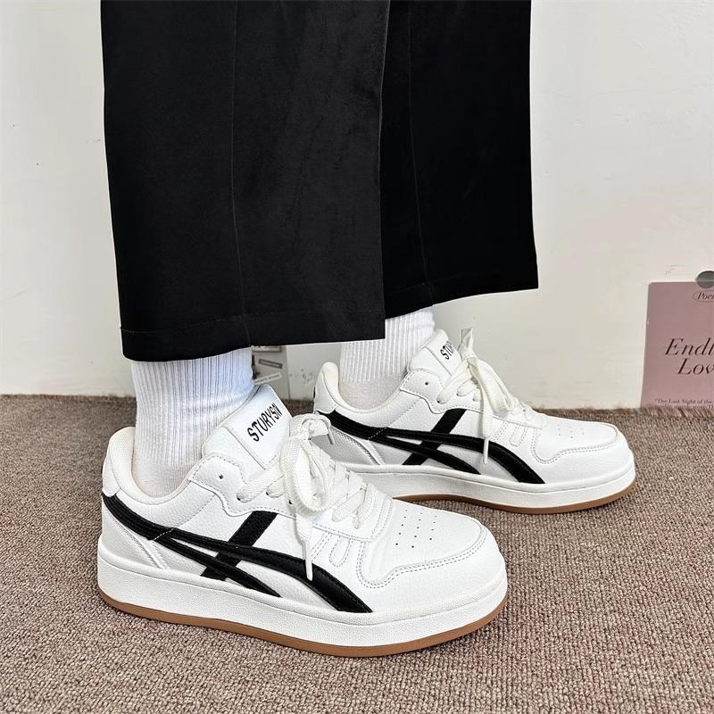 男鞋厚底增高奶油色低帮小白鞋子男款春季百搭小众德训运动板鞋潮