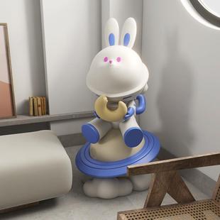 顶韵客厅大落地摆件太空人型居宇航员品兔子家装饰电YFK009视柜新