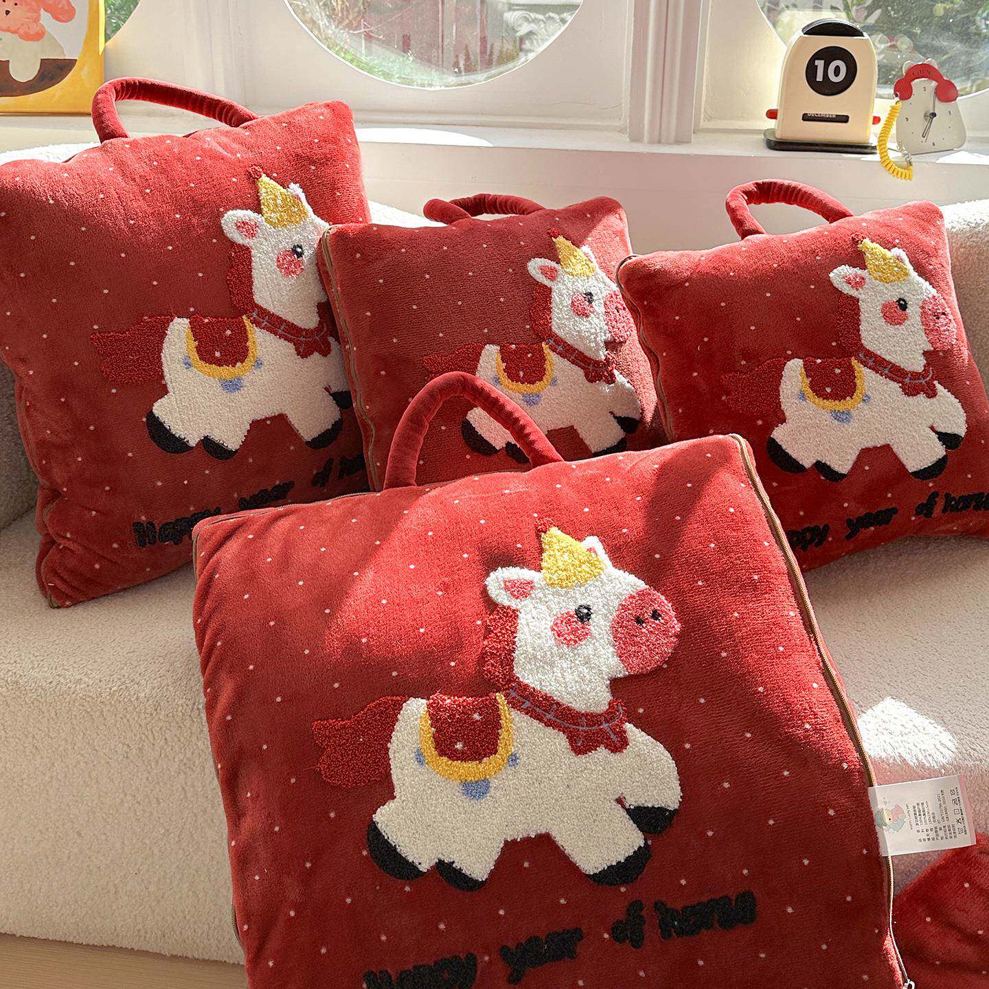2026新款牛奶绒小马家抱枕被波鸿运马-红GB-2026-点企业族礼品