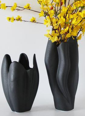 现代瓶简中约新软式黑色素烧插花瓶陶LDW瓷花器花摆件样板房售楼