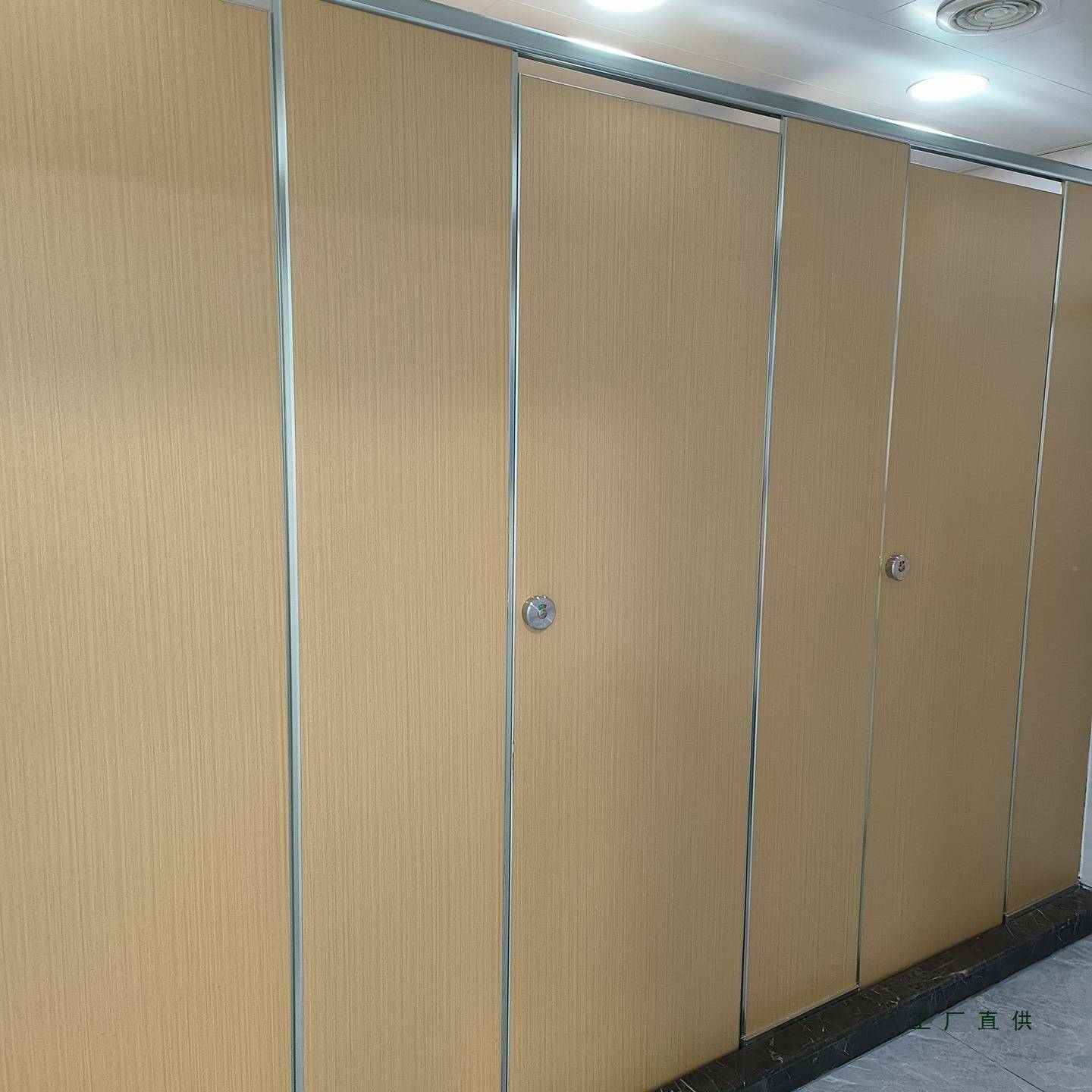 公共断卫生间断板学校C厂房隔办公楼淋浴房PV防水板985厕所隔板