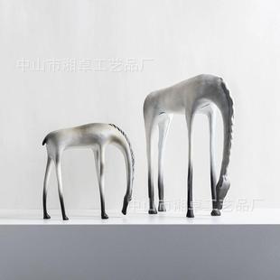 新中式144渐变饮水马酒样会所板店间关书玄房五金金属摆件