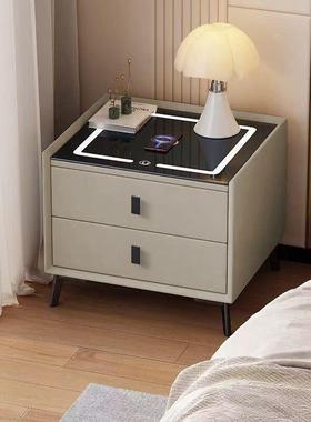 智能实木床头柜卧室代家用简约QYD无线充多电能床边柜现功储物柜