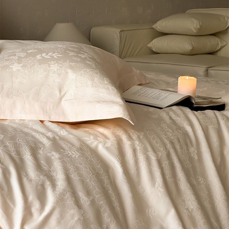 100支长绒棉提花花朵奶昔白四件套1.E5m1.8米全棉床单被套裸睡丝