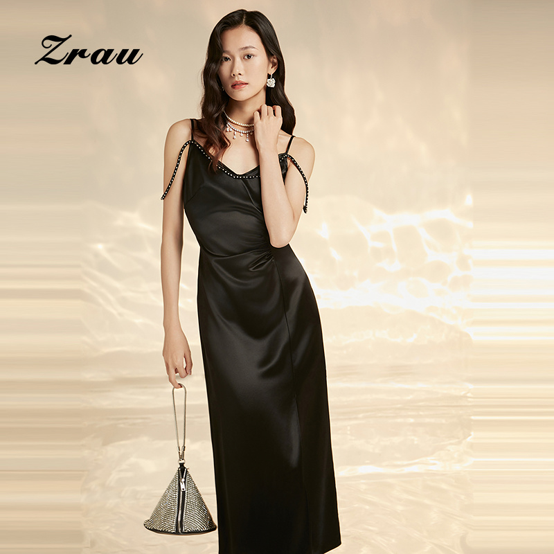 设计感时尚修身显瘦连衣裙女