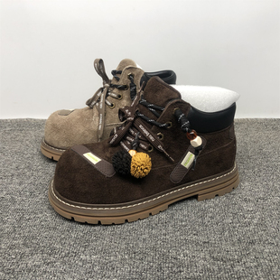 品牌撤柜真皮女靴2025冬季加绒新款磨砂牛皮丑萌大头软平底马丁靴