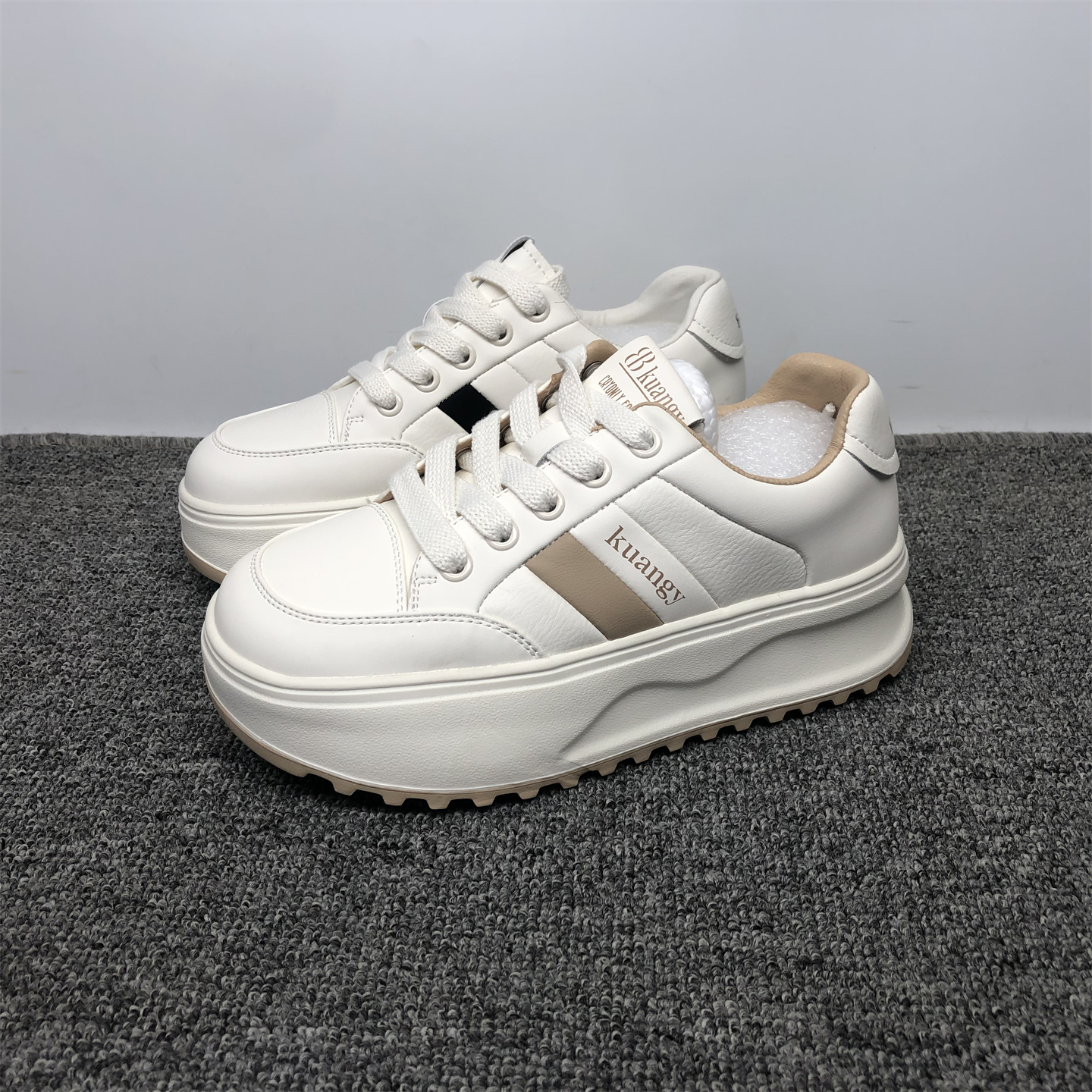 品牌撤柜真皮女鞋2025新款