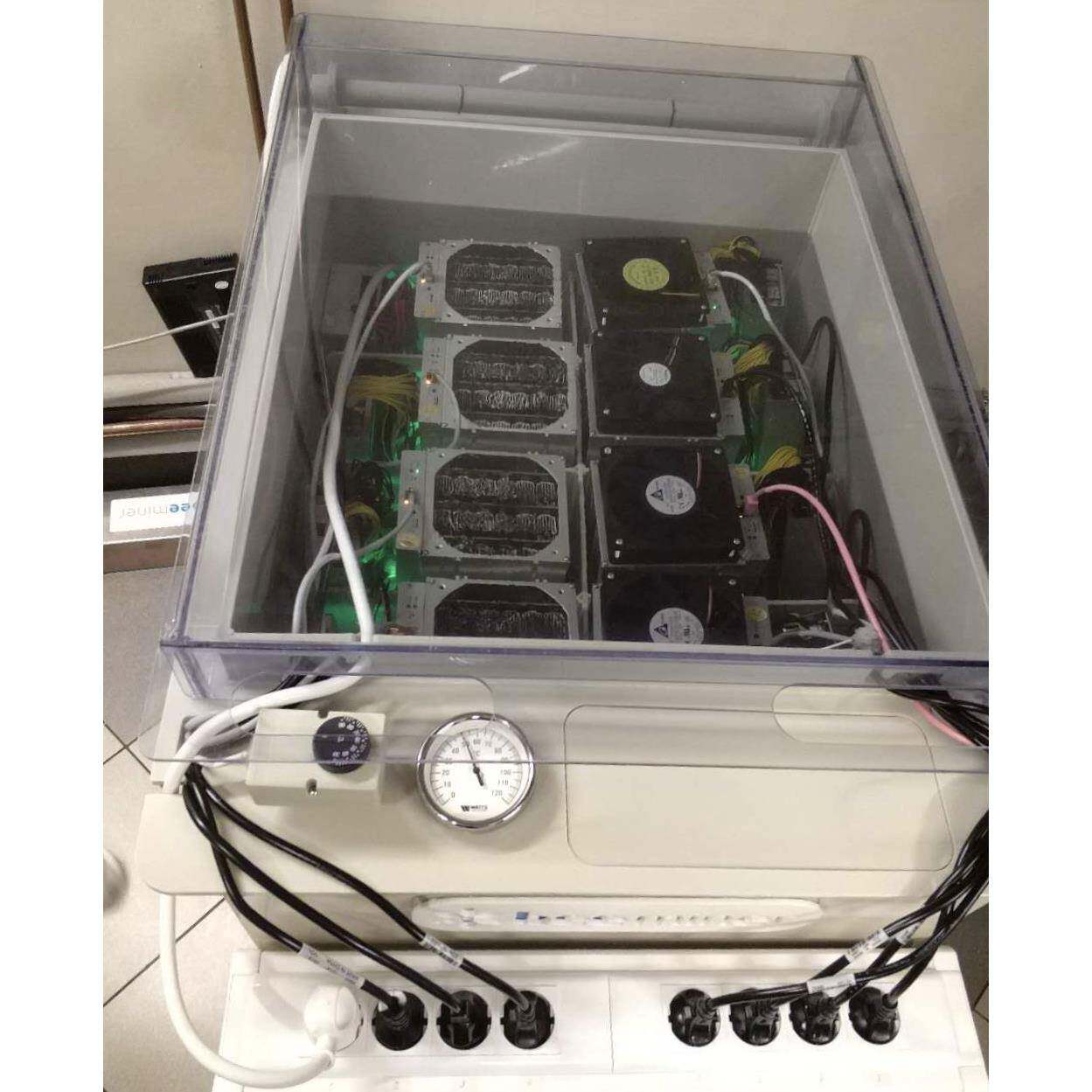 厂现货电脑主机化服器家主板浸泡式散务热RVF降温氟液清洗剂