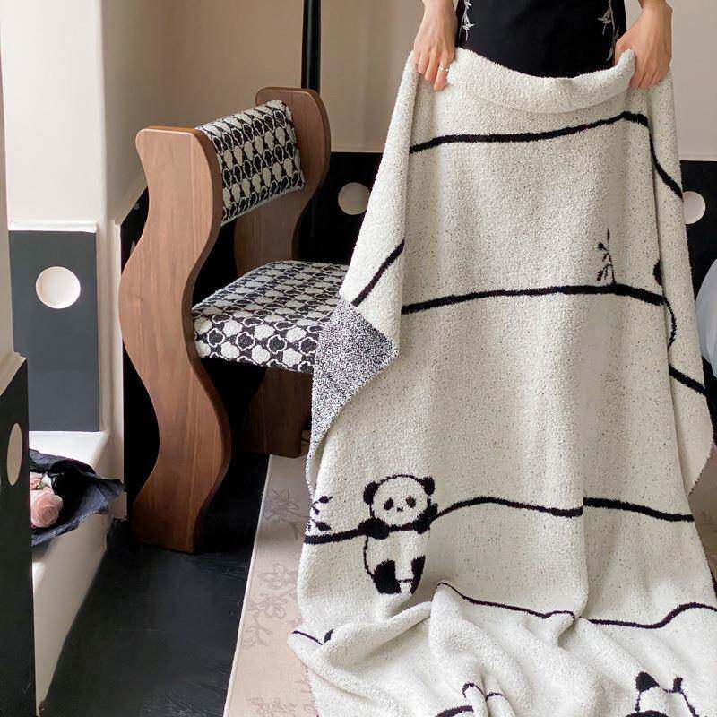 国潮熊猫半绒提花毛毯沙可机洗发毯四季薄毯YEWOMEN婴儿推边车毯