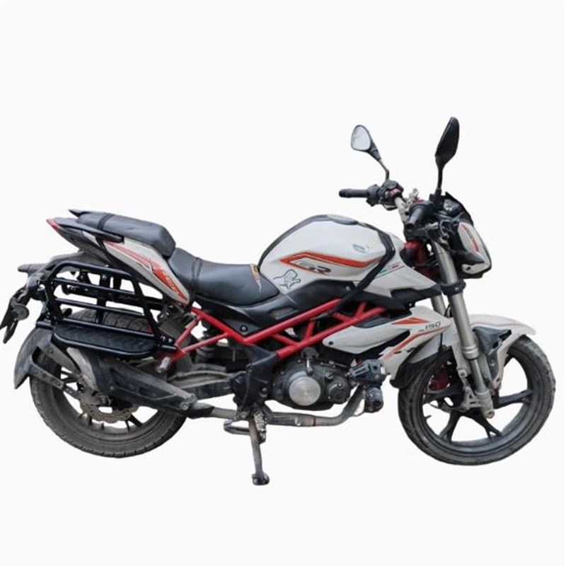 适用贝纳利红宝龙TNT150侧翻货架大脚踏BJ150-29B改Y装尾箱架配件