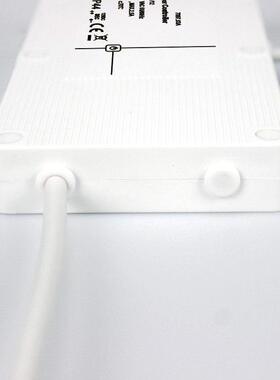 新欧规30479W电源浴室镜摸感一体开关镜IP4用4单键触触摸应控制器