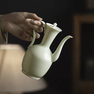 现代豆青釉仿宋执壶整套酒具 新中式温酒陶瓷喝酒用具 分酒器