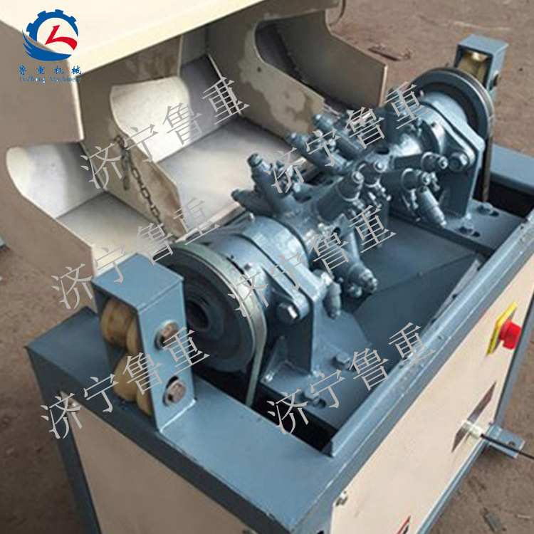 厂家专业生产32型钢筋除锈机 14-32螺纹钢筋除锈机厂家直销