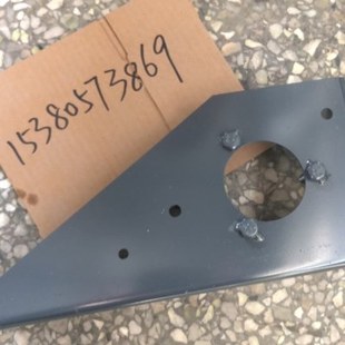 雷沃收割机配件原厂RG50 60 70 二号竖蛟龙轴承座支架