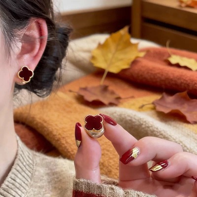 合金耳饰QR125丝绒质感红色幸运草珠珠耳环前后两戴一款多戴