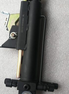 东风天锦车右主油缸带限位器总成5003010-C1102