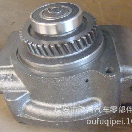 汽车配件叉车水泵2P066233043306TSR4冷却剂泵通用水泵