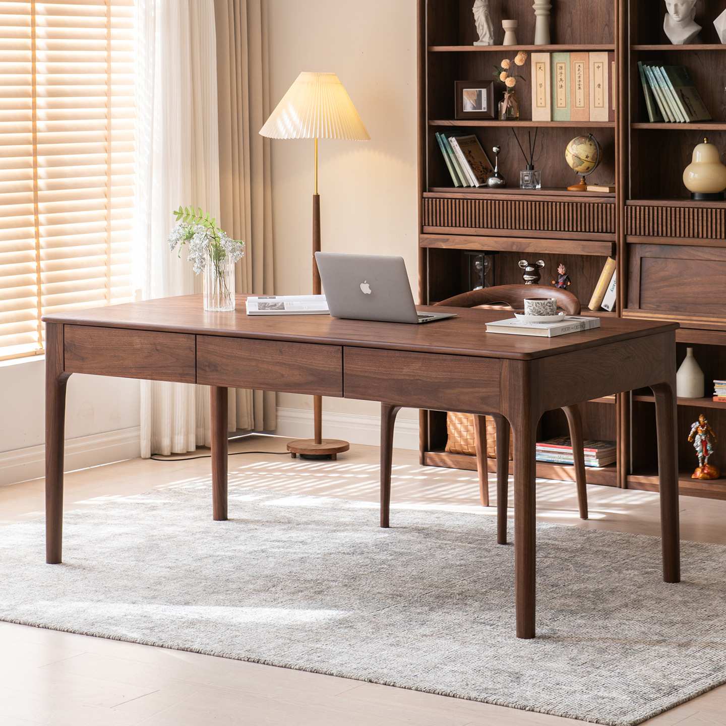 北美黑胡桃木实木书桌家用办公桌写字台现代简约轻奢书房电脑桌