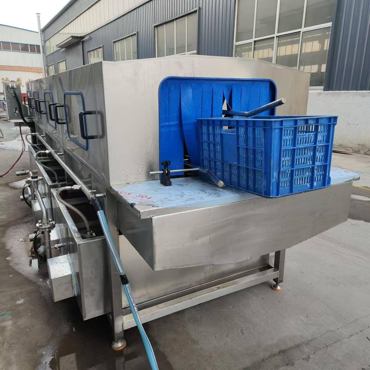 周转筐高压喷淋清洗机商用全自动洗筐机蔬菜海鲜鸡蛋蓝洗筐设备
