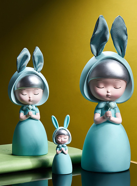 北欧轻奢创意可爱少女摆件简约家居卧室装饰品桌面陶W瓷迷你小摆